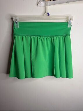 Offline by Aerie Bright Green Women's Skort with built in shorts size S